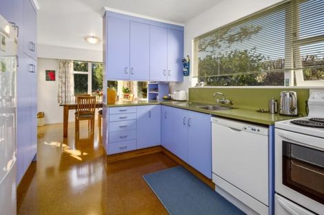 Photo of property in 55 Saint Johns Terrace, Tawa, Wellington, 5028