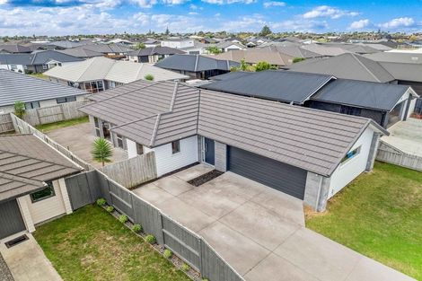 Photo of property in 11 Sabre Street, Papamoa Beach, Papamoa, 3118
