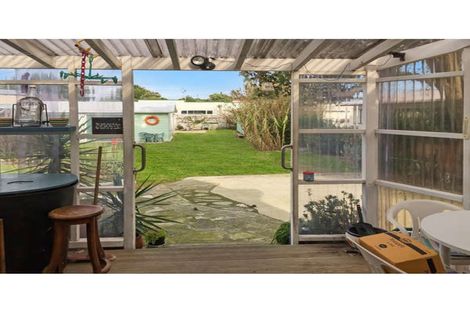 Photo of property in 69 Koputara Road, Himatangi Beach, Foxton, 4891