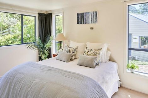 Photo of property in 1153 Paekakariki Hill Road, Paekakariki Hill, Porirua, 5381