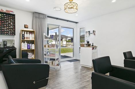 Photo of property in 18 Harakeke Drive, Wharewaka, Taupo, 3330