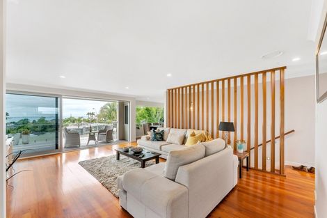 Photo of property in 6 Paisley Street, Mellons Bay, Auckland, 2014