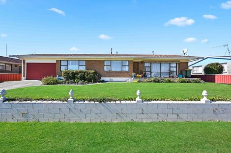 Photo of property in 8 Sandalwood Drive, Dinsdale, Hamilton, 3204