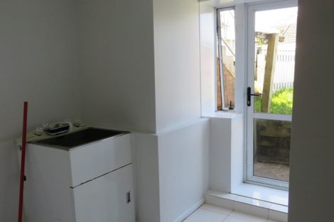 Photo of property in 1/31 Becroft Drive, Forrest Hill, Auckland, 0620