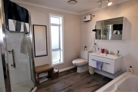 Photo of property in 23 Gladstone Street, Westport, 7825