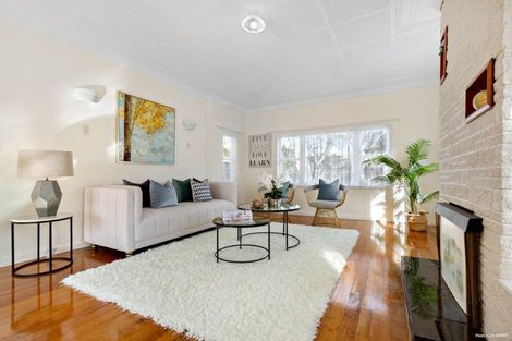 Photo of property in 3161 Great North Road, New Lynn, Auckland, 0600