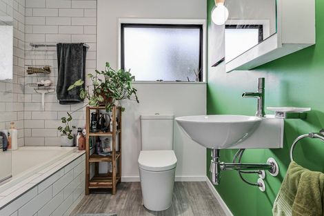 Photo of property in 51a Carey Street, Maeroa, Hamilton, 3200