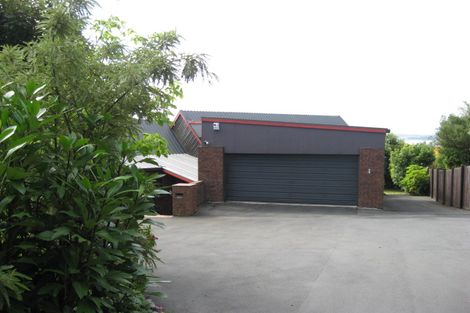 Photo of property in 21 Inverness Lane, Redcliffs, Christchurch, 8081