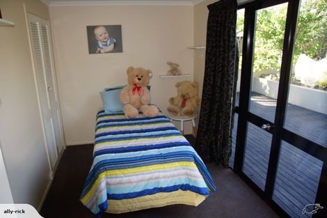 Photo of property in 49 Paynters Avenue, Strandon, New Plymouth, 4312