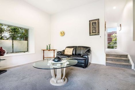 Photo of property in 76g Edmonton Road, Henderson, Auckland, 0612