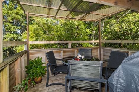 Photo of property in 81 Woodlands Crescent, Browns Bay, Auckland, 0630