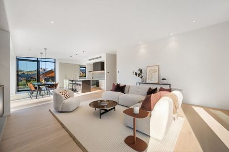 Photo of property in 1 Serpentine Street, Wanaka, 9305