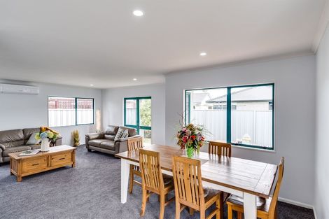 Photo of property in 5 Montague Way, Taradale, Napier, 4112