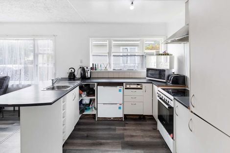 Photo of property in 11 Russell Road, Wainuiomata, Lower Hutt, 5014