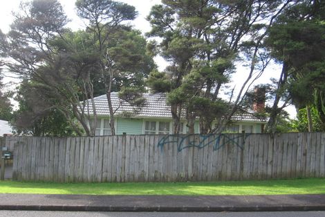 Photo of property in 29 Taipari Road, Te Atatu Peninsula, Auckland, 0610