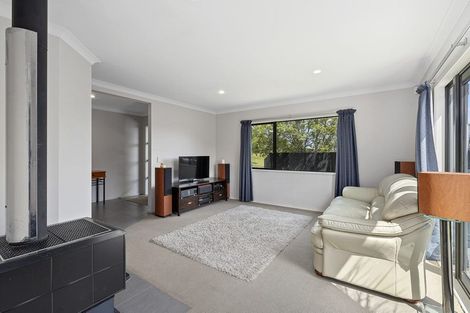 Photo of property in 218 Schnapper Rock Road, Schnapper Rock, Auckland, 0632