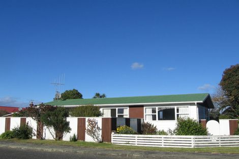 Photo of property in 12 Mountainview Terrace, Otaki Beach, Otaki, 5512