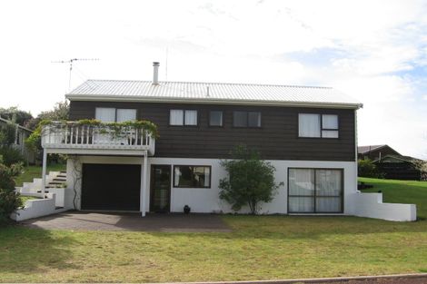 Photo of property in 4 Winderton Way, Pauanui, Hikuai, 3579