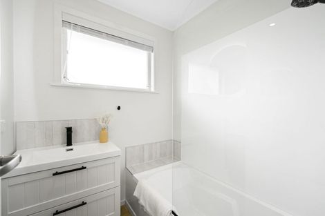 Photo of property in 66 Lewis Street, Glenview, Hamilton, 3206