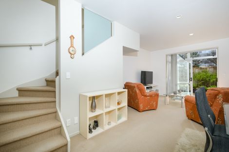 Photo of property in 25 Albionvale Road, Glen Eden, Auckland, 0602