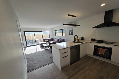 Photo of property in 36b Oxford Crescent, Ebdentown, Upper Hutt, 5018