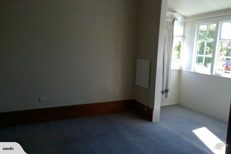 Photo of property in 19 Woodville Street, Edgeware, Christchurch, 8013