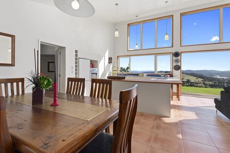 Photo of property in 34 Nova Way, Kauri, 0185