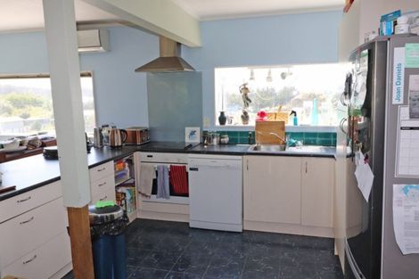 Photo of property in 4 Nelson Street, Foxton Beach, Foxton, 4815