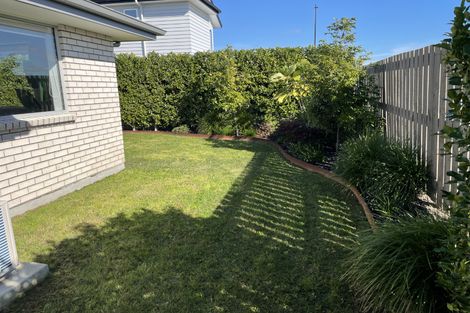 Photo of property in 16 Archibald Drive, Wainui, 0932