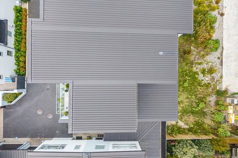 Photo of property in 5 Lucern Lane, Petone, Lower Hutt, 5012