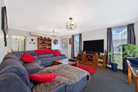 Photo of property in 4 Wimborne Crescent, Aranui, Christchurch, 8061