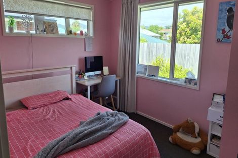 Photo of property in 18 Poulson Grove, Trentham, Upper Hutt, 5018