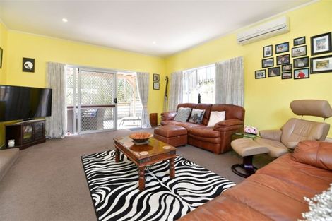 Photo of property in 622a Whangaparaoa Road, Stanmore Bay, Whangaparaoa, 0932