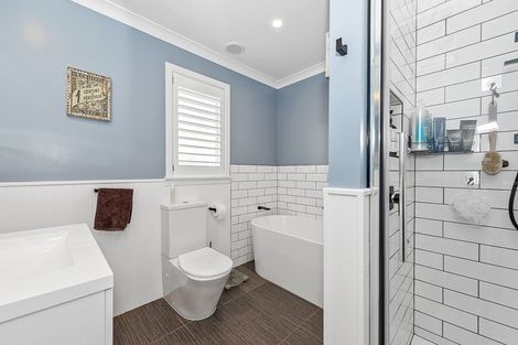 Photo of property in 200 Sandwich Road, St Andrews, Hamilton, 3200