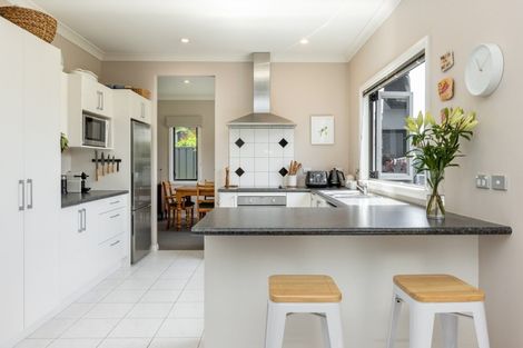 Photo of property in 4 Portland Place, Poraiti, Napier, 4112