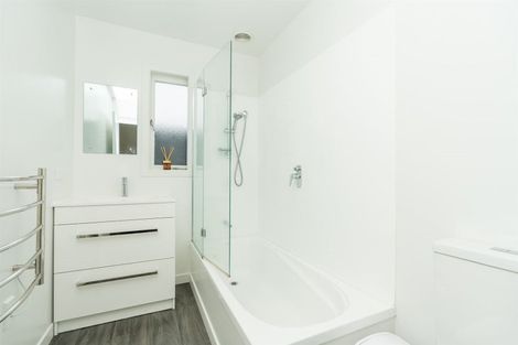 Photo of property in 68 Storey Avenue, Forest Lake, Hamilton, 3200