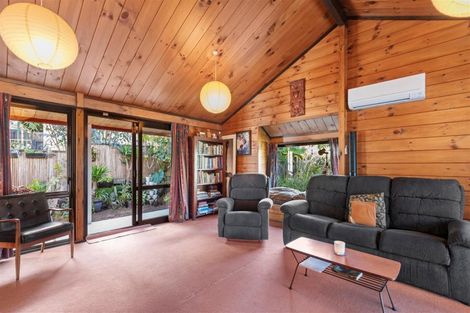 Photo of property in 7 Spruce Place, Totara Heights, Auckland, 2105