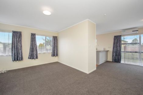 Photo of property in 21 Penney Green, Nawton, Hamilton, 3200