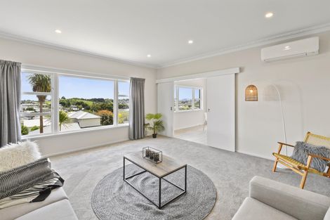 Photo of property in 1a Prospect Terrace, Milford, Auckland, 0620