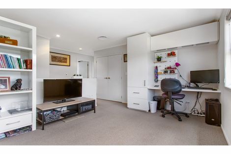 Photo of property in 128 Maire Road, Orewa, 0931