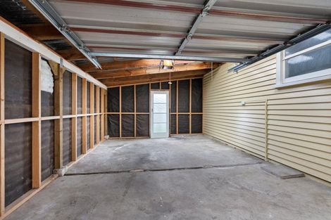 Photo of property in 9 Truby King Street, Merrilands, New Plymouth, 4312