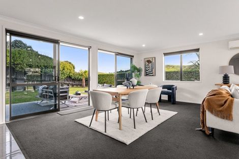 Photo of property in 39 Ballintoy Park Drive, Welcome Bay, Tauranga, 3175