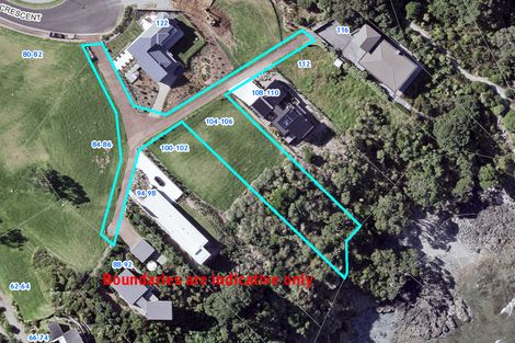 Photo of property in 104-106 Lax Crescent, Leigh, 0985