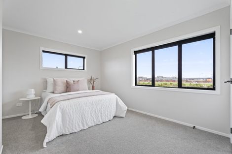 Photo of property in 1a Arahi Place, Rototuna North, Hamilton, 3210