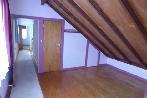 Photo of property in 16 Moir Street, Mount Victoria, Wellington, 6011