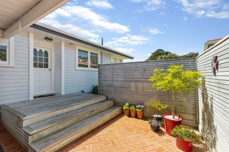 Photo of property in 3 Jay Street, Paparangi, Wellington, 6037