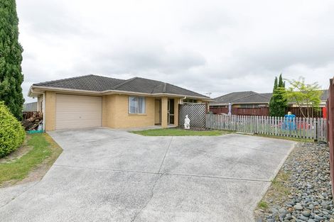 Photo of property in 18 Gardenia Close, Melville, Hamilton, 3206