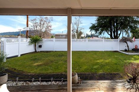Photo of property in 18 Uta Street, Utuhina, Rotorua, 3015