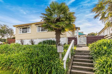 Photo of property in 18 Ngataringa Road, Devonport, Auckland, 0624