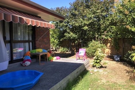 Photo of property in 1/41 Frank Evans Place, Henderson, Auckland, 0610